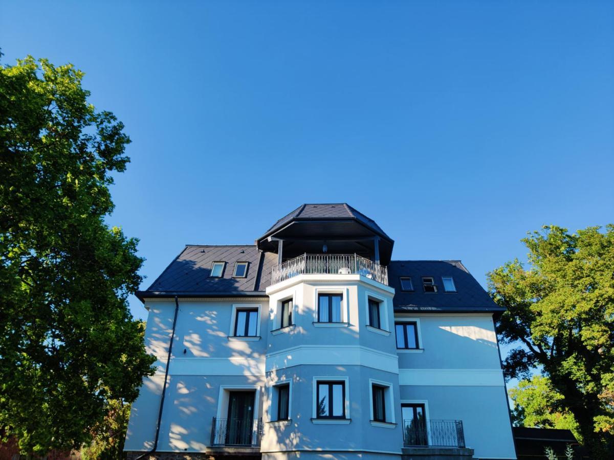 Villa Philip Noir รีฟฟือเลิพ ภายนอก รูปภาพ